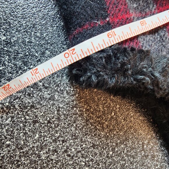 Woolrich Vest Womens S Black Red Plaid Faux Fur Lined Pockets Wool Blend Cozy - Picture 7 of 7